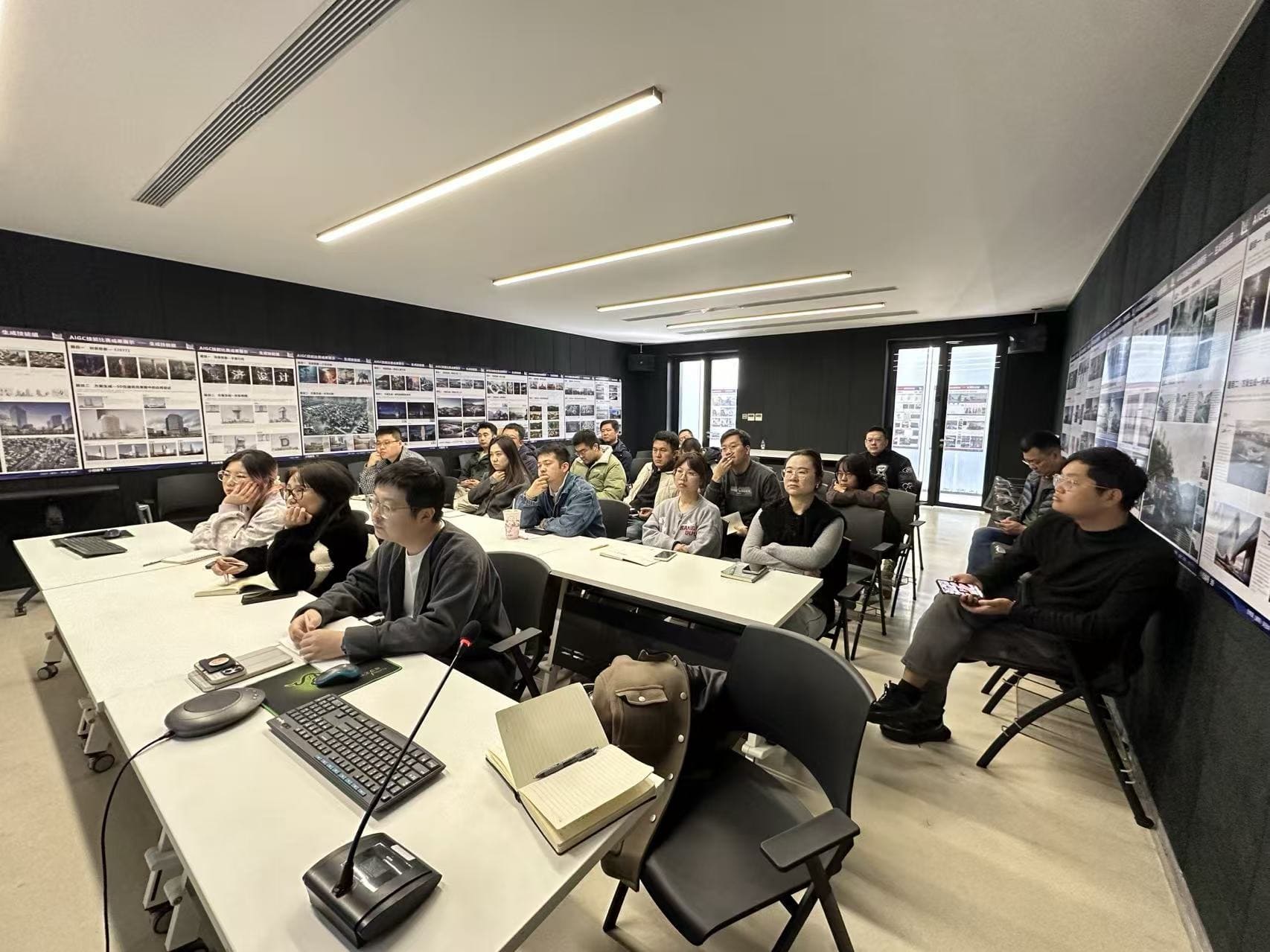 https://web-assets.jianzhuxuezhang.com/upload/1779674209360_wbtx.jpg