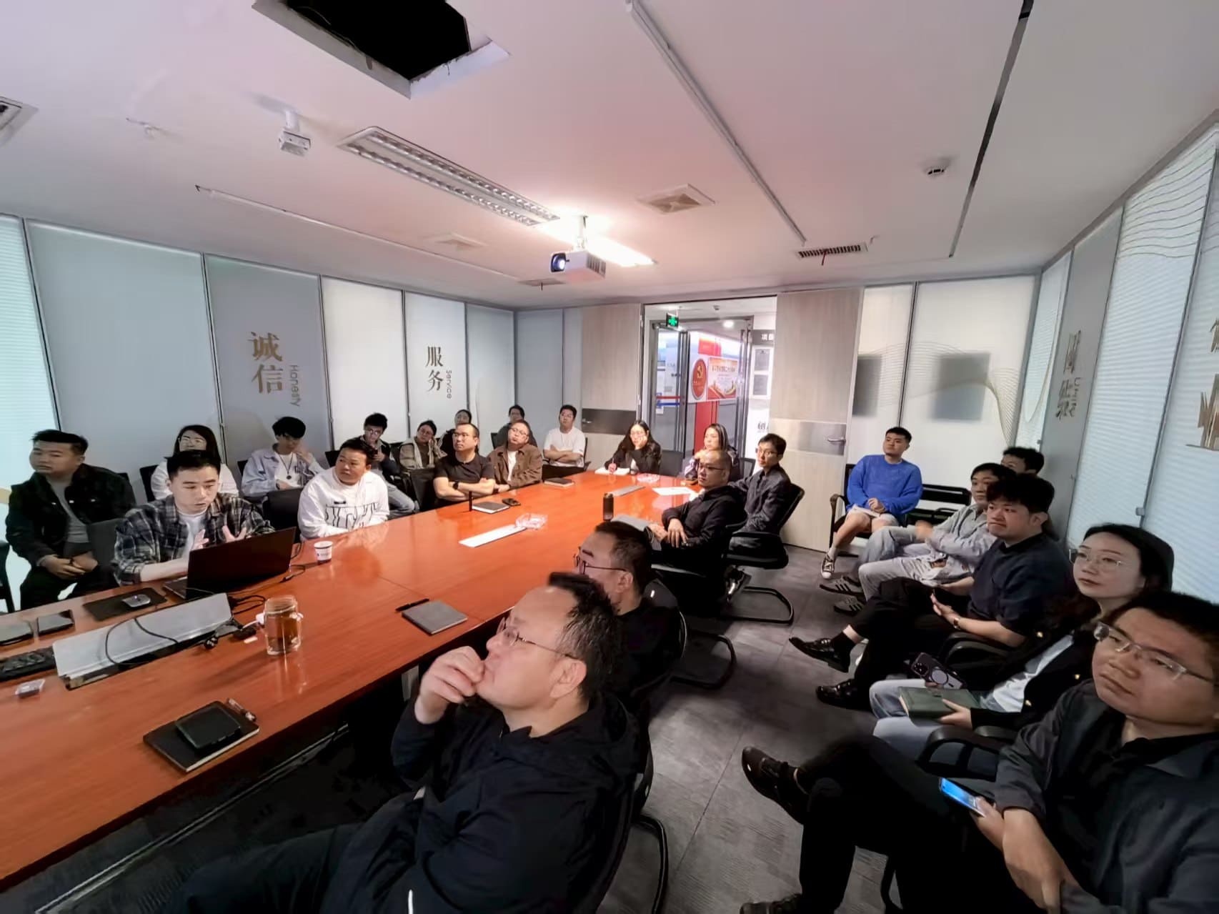 https://web-assets.jianzhuxuezhang.com/upload/1779677935637_hbsc.jpg