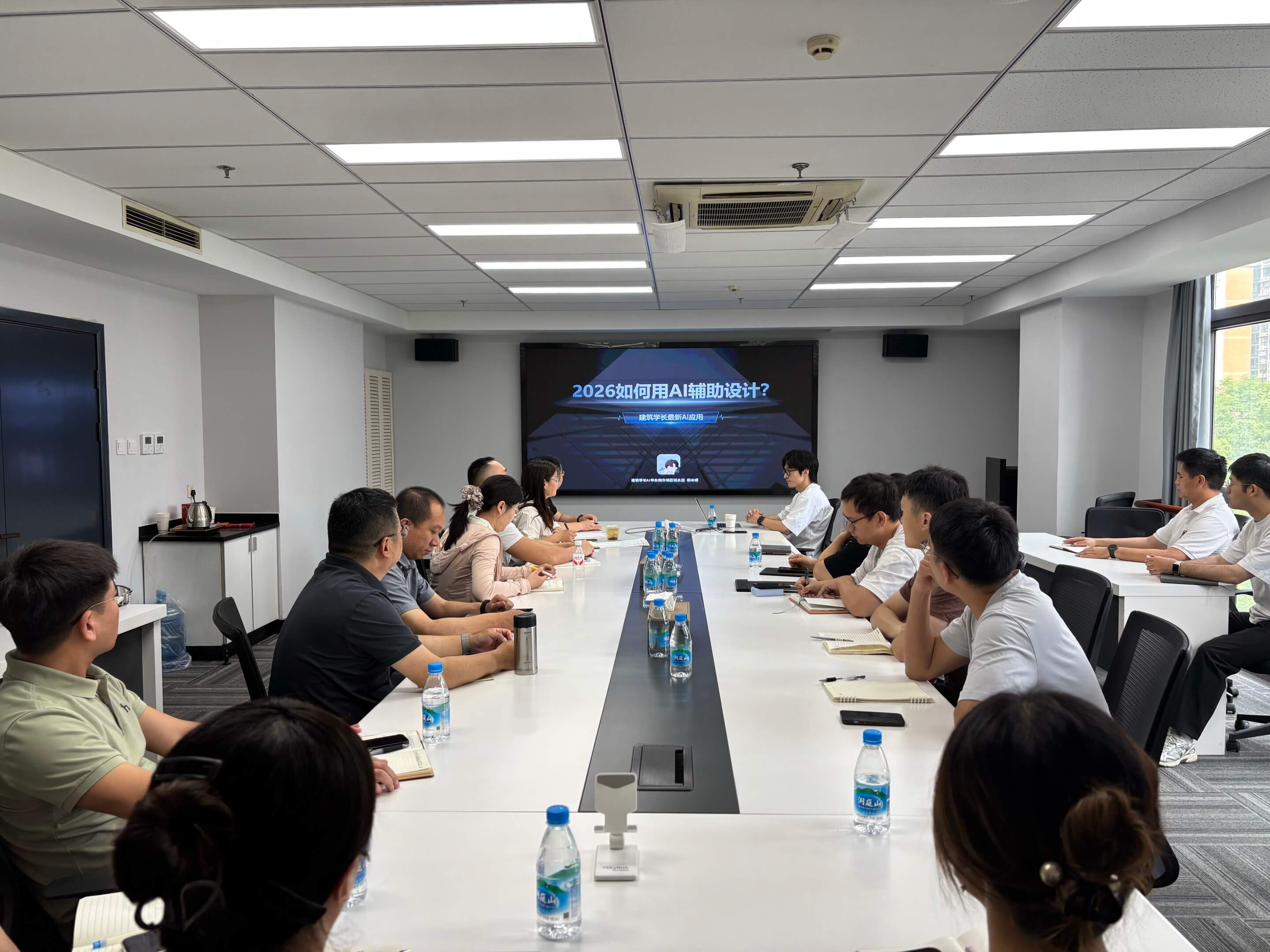 https://web-assets.jianzhuxuezhang.com/upload/1779949670136_feep.jpg