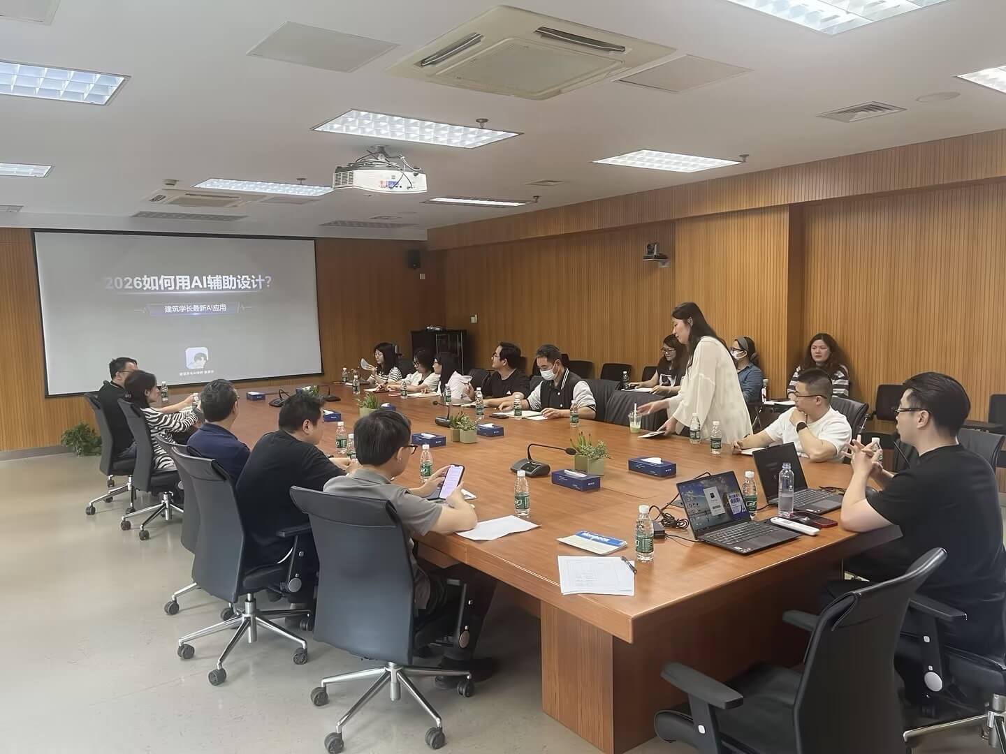 https://web-assets.jianzhuxuezhang.com/upload/1780451260937_kkhx.jpg