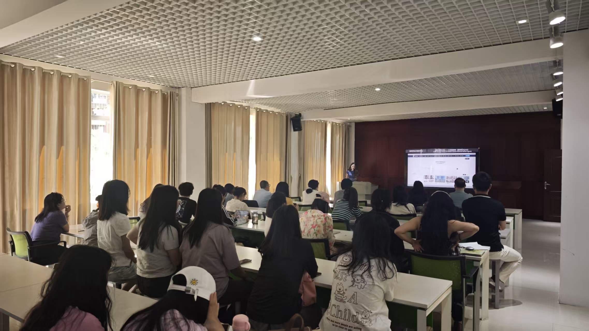 https://web-assets.jianzhuxuezhang.com/upload/1781165341490_sdsx.jpg