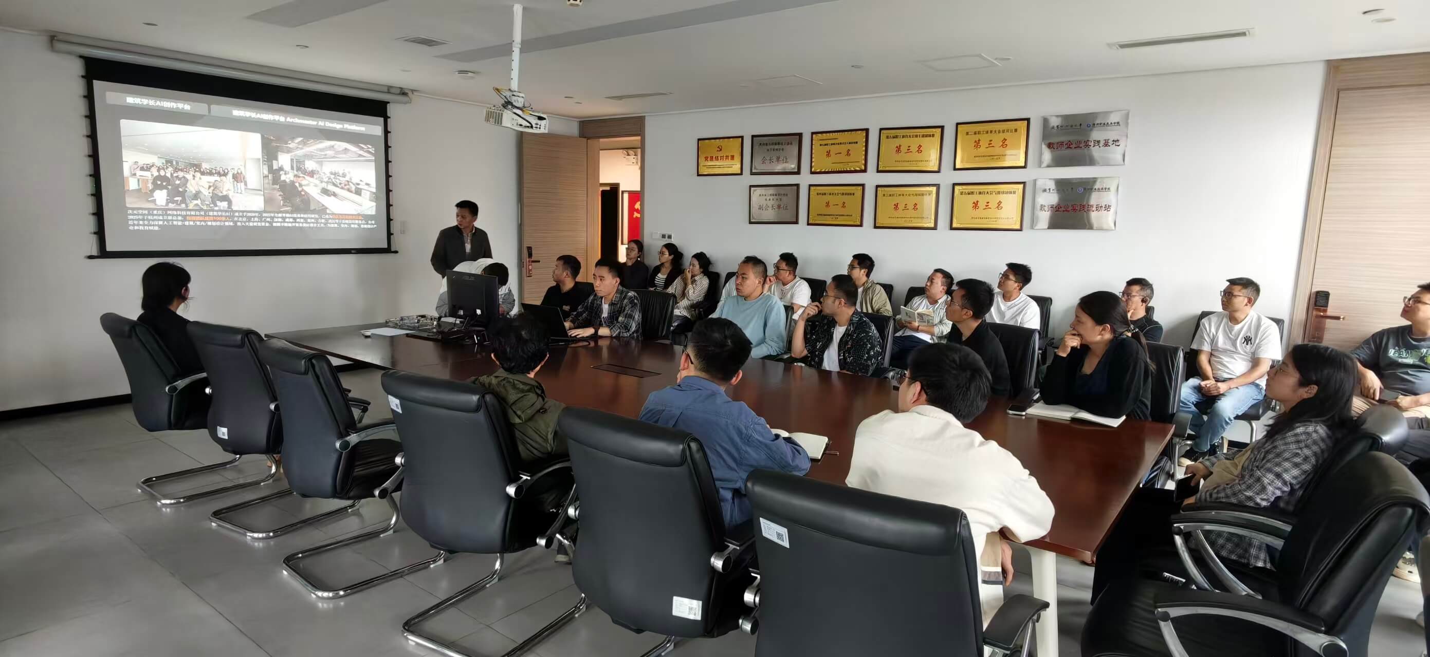 https://web-assets.jianzhuxuezhang.com/upload/1781490847838_hrbk.jpg