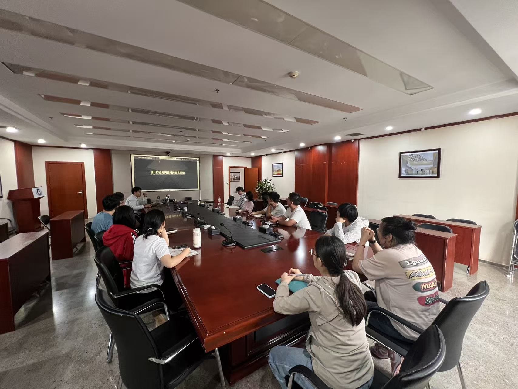 https://web-assets.jianzhuxuezhang.com/upload/1785232998149_iiey.jpg