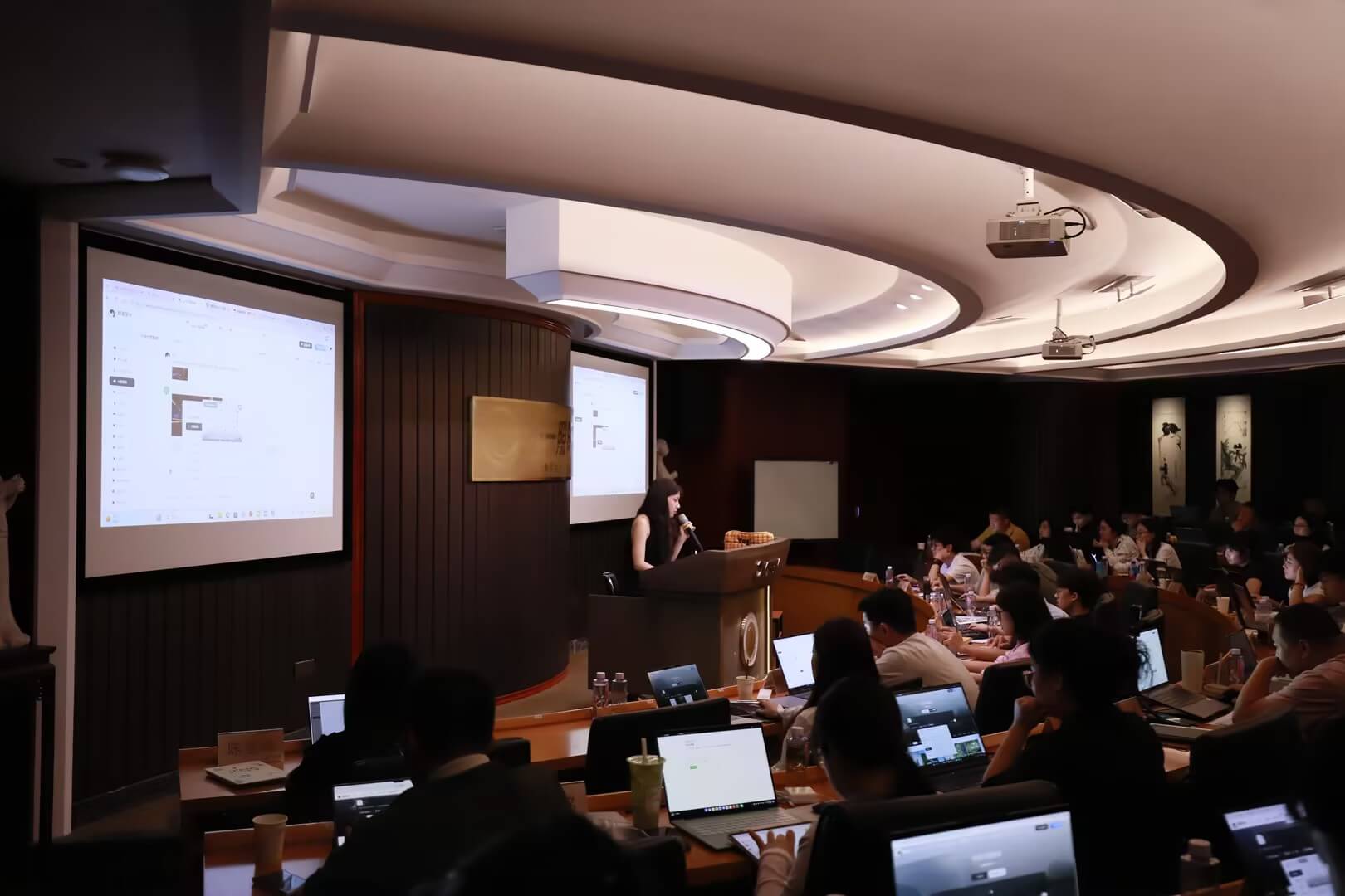 https://web-assets.jianzhuxuezhang.com/upload/1786083185355_pswr.jpg
