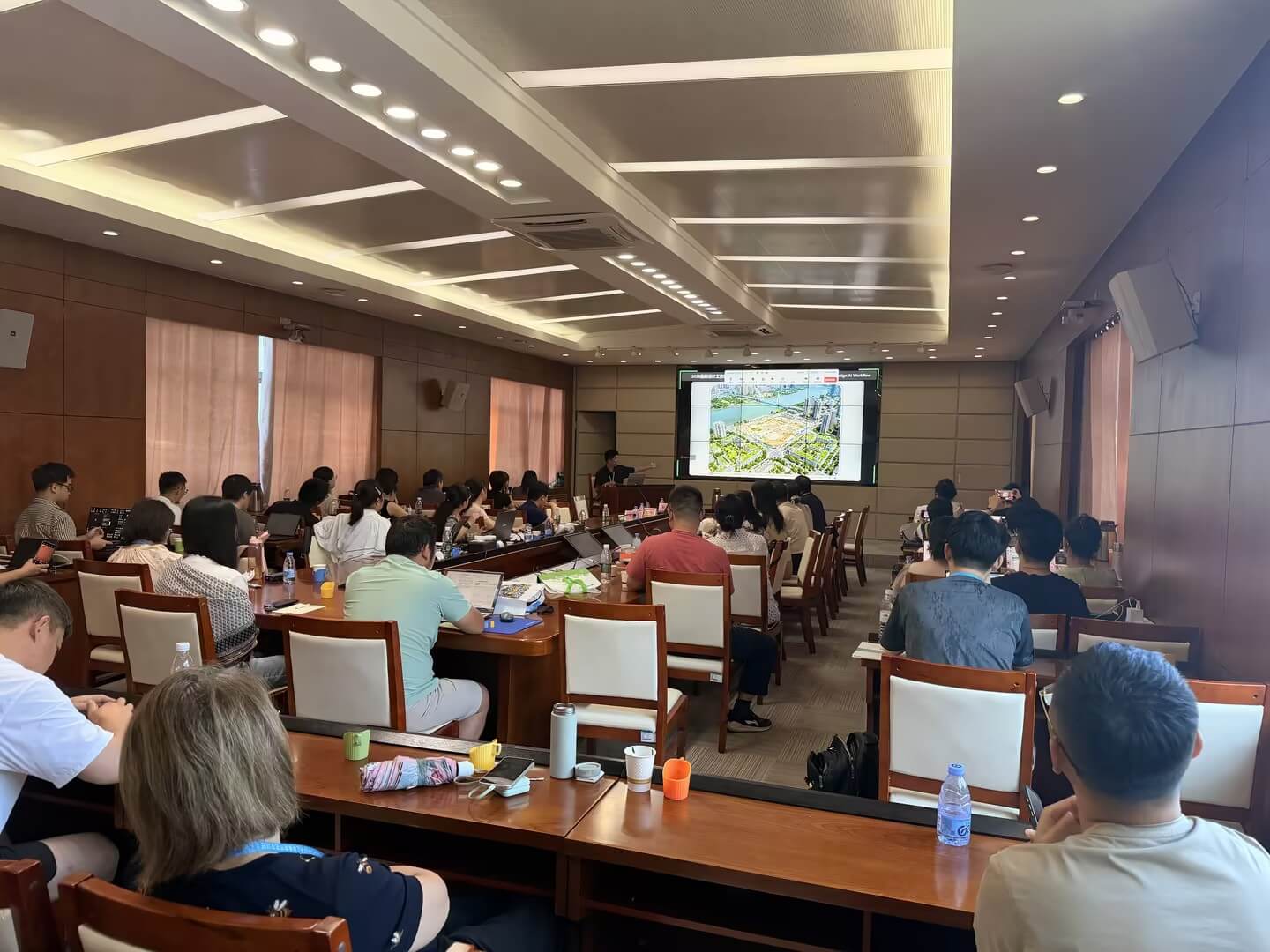 https://web-assets.jianzhuxuezhang.com/upload/1786083185374_efin.jpg