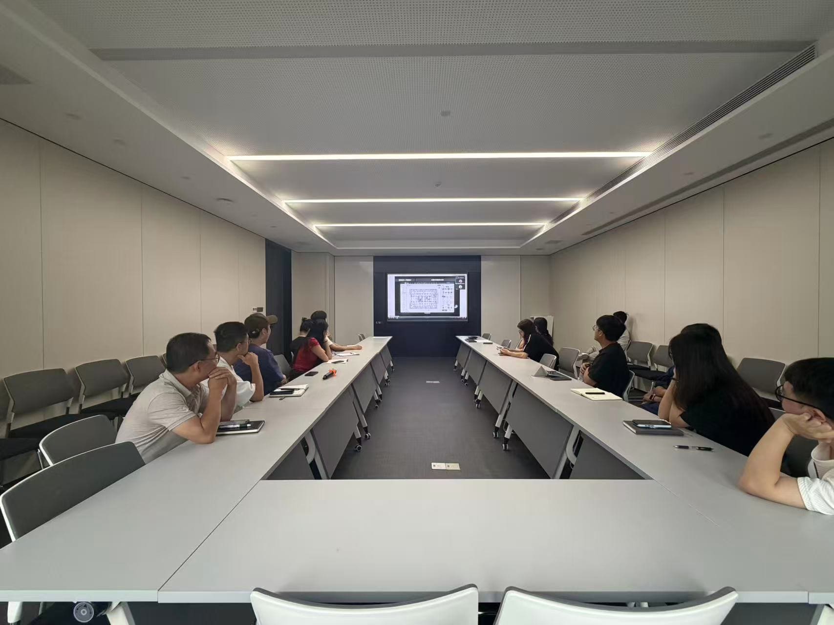https://web-assets.jianzhuxuezhang.com/upload/1790648181884_naer.jpg
