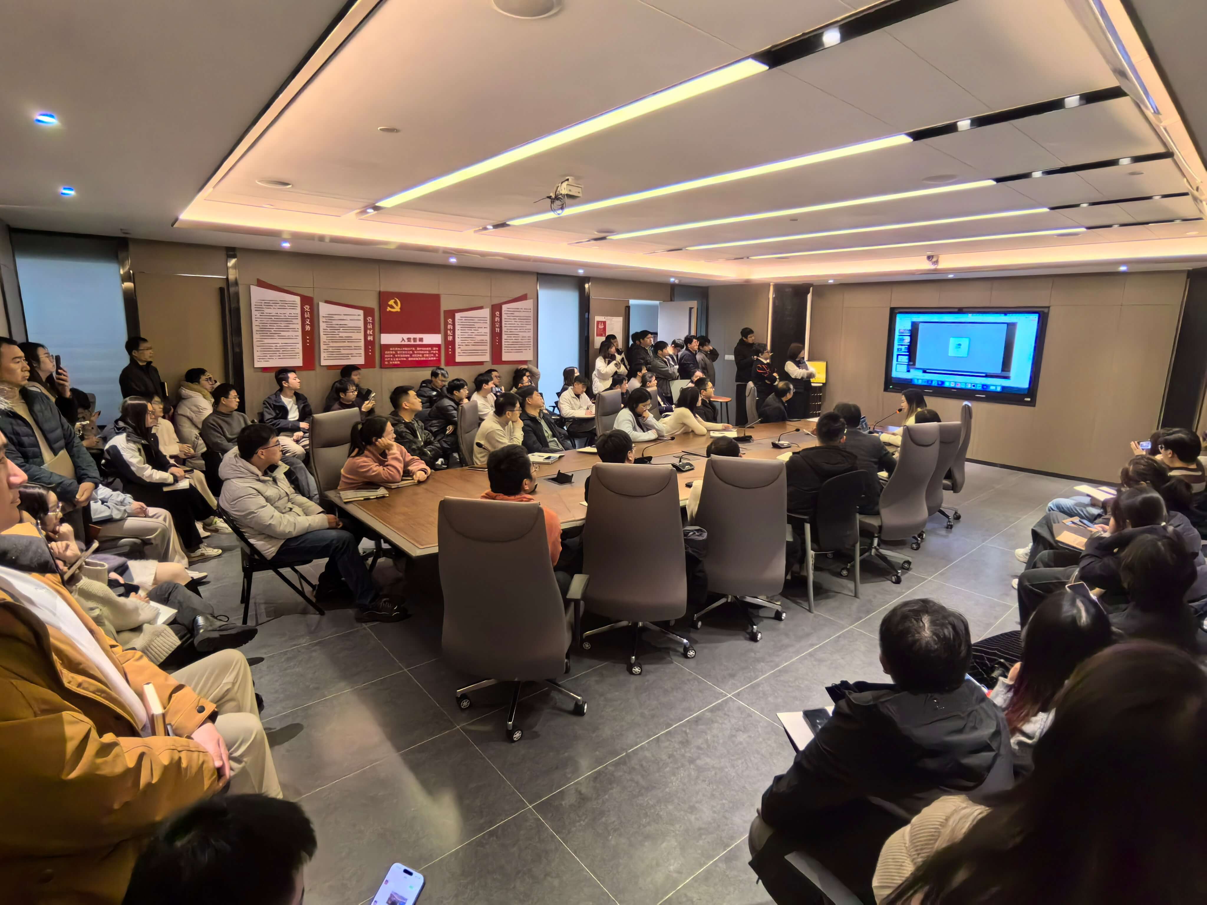 https://web-assets.jianzhuxuezhang.com/upload/1790736288310_wnhr.jpg