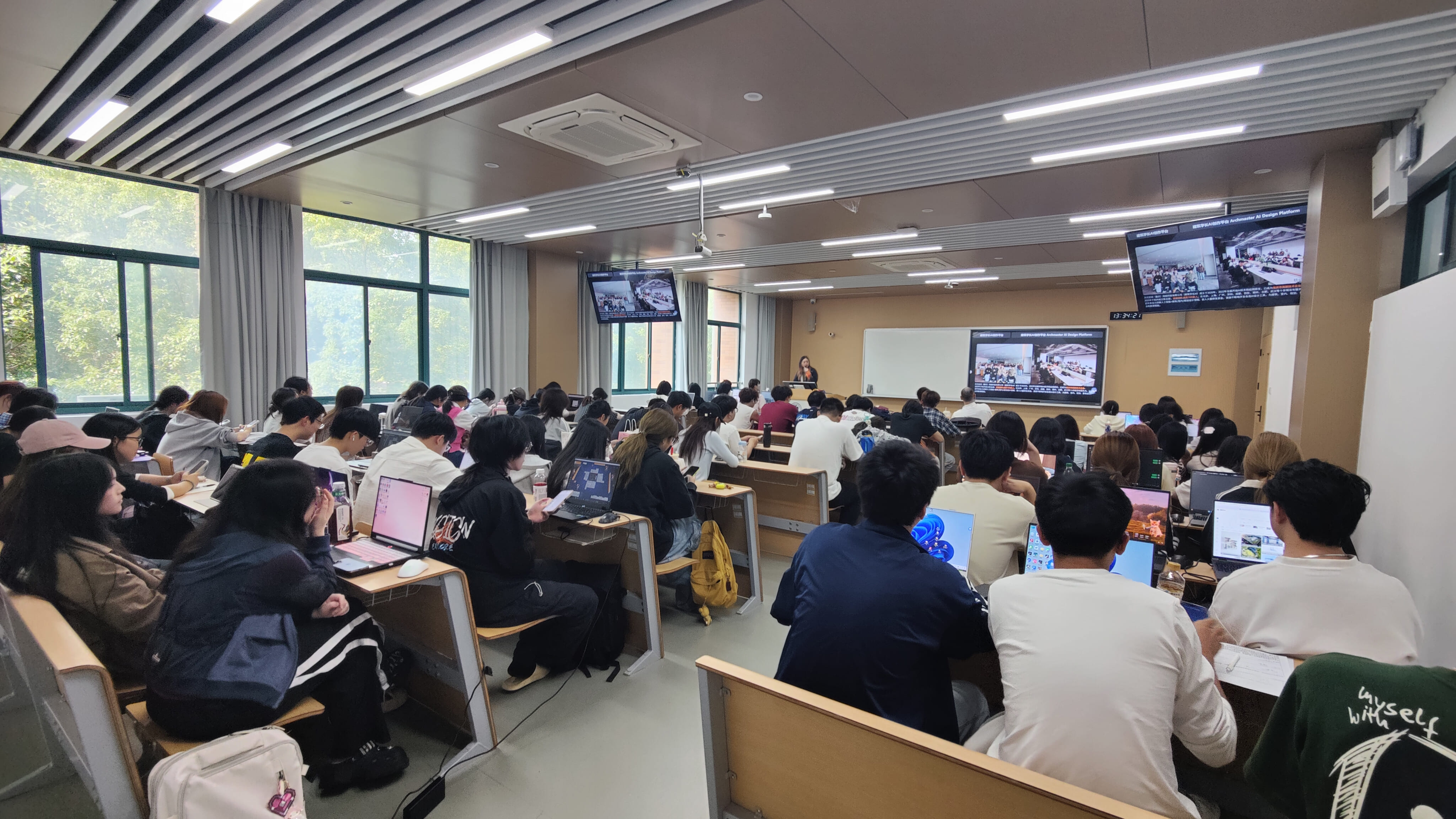 https://web-assets.jianzhuxuezhang.com/upload/1792131448114_hrda.jpg